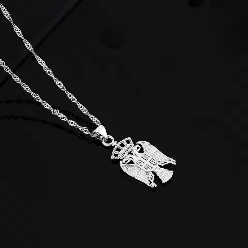 Collier serbe avec symbole aigle bicéphale en argent
