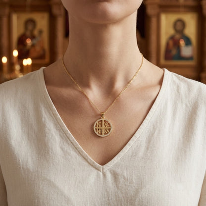Médaillon "IC XC NIKA" Idée Cadeau, Plaqué Or