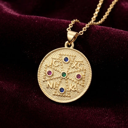 Médaillon "IC XC NIKA" Zircons Colorés, Plaqué Or