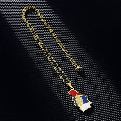 Collier pendentif Serbie en finition or avec drapeau national – chaîne dorée