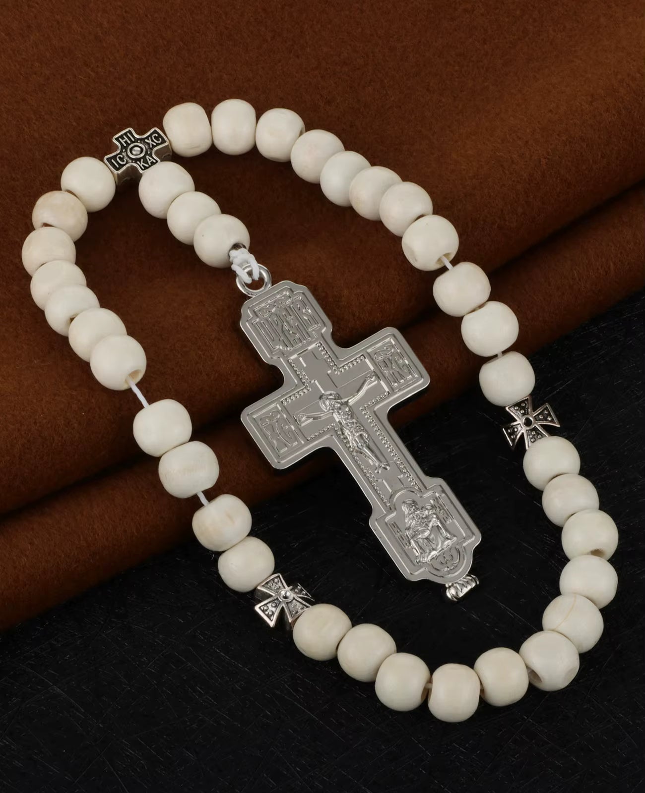 Chapelet de Poche Pietà — Croix Orthodoxe en Bois, 33 Perles de Prière