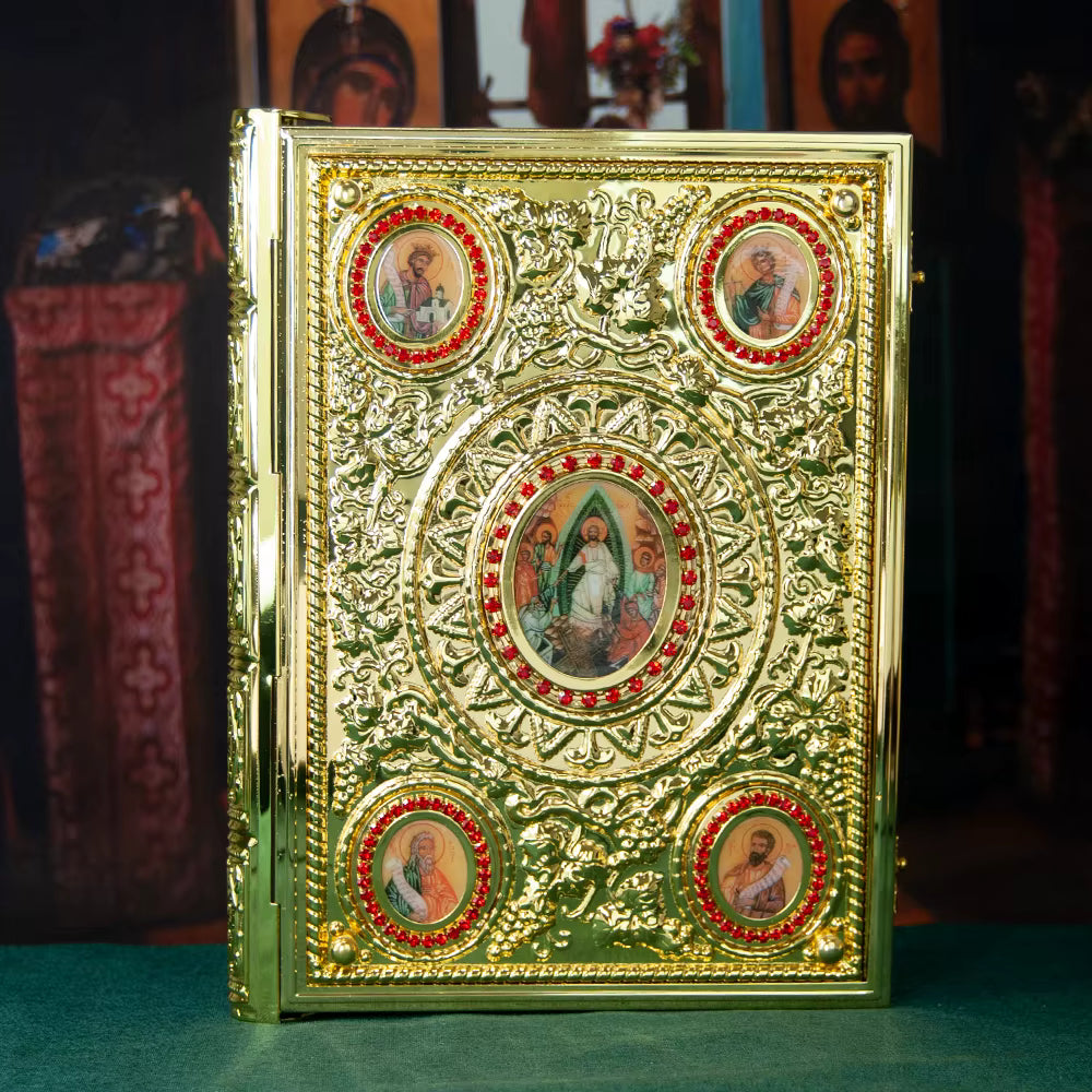 Protège-Évangile Orthodoxe Doré avec Icônes Religieuses — Couverture Bible Évêque Plaquée Or