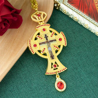 Croix Pectorale Russe Plaquée Or avec Pierre Rouge — Collier Prêtre Orthodoxe