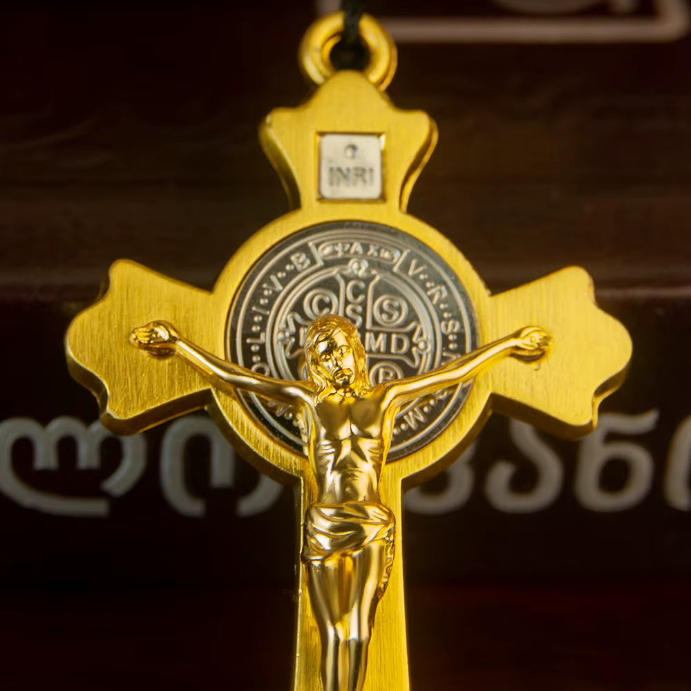 Collier Crucifix avec Chaîne à Perles en Bois