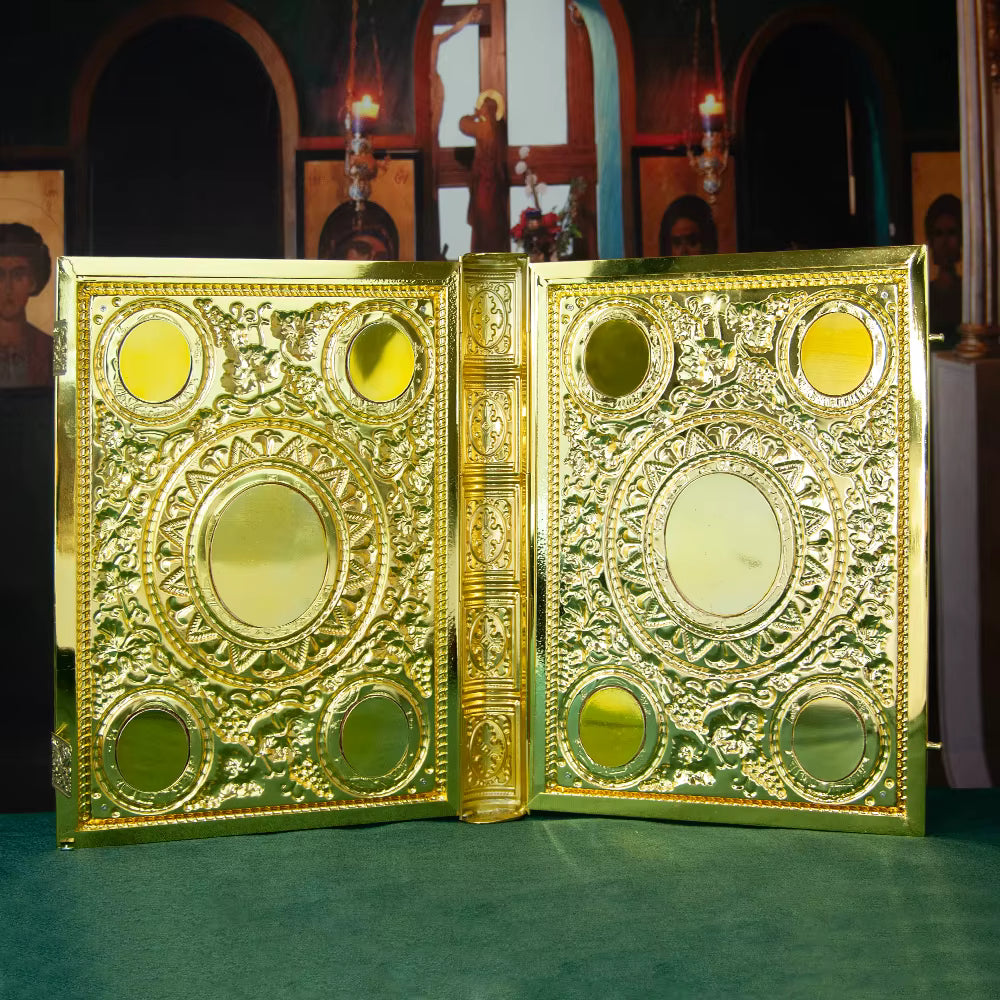 Protège-Évangile Orthodoxe Doré avec Icônes Religieuses — Couverture Bible Évêque Plaquée Or