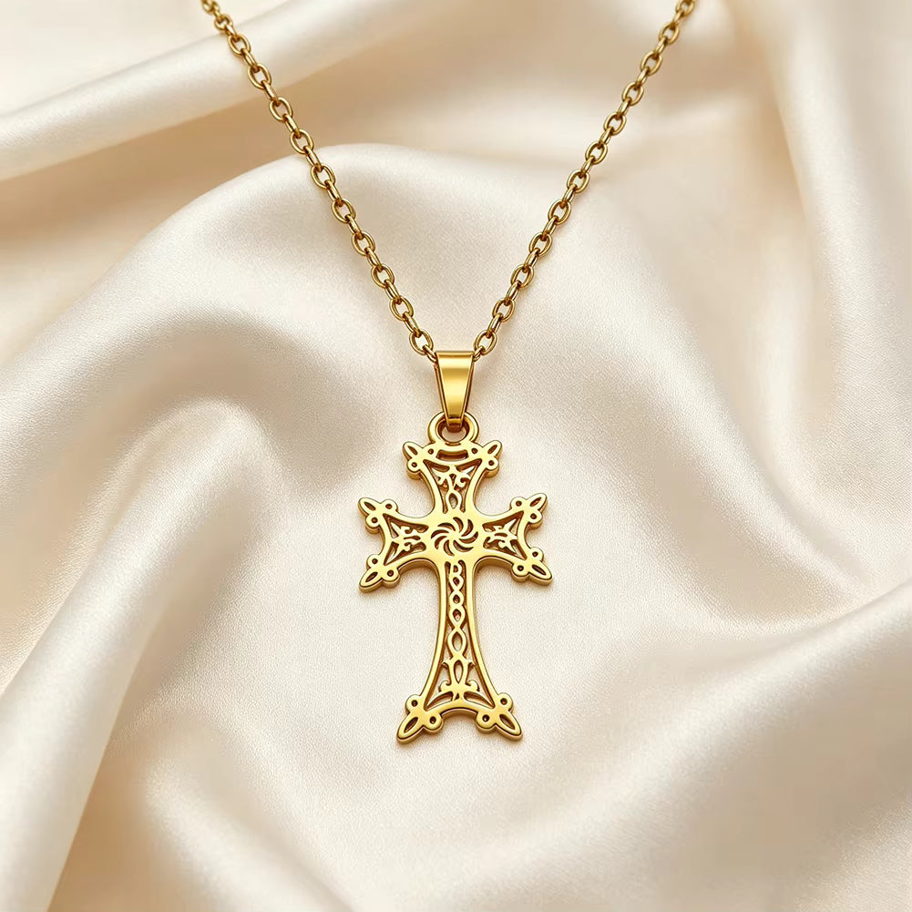 Collana Ciondolo Croce Armena Traforata — Placcato Oro 18K