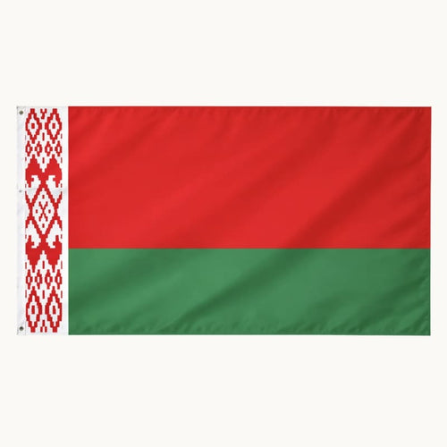 Drapeau de la Biélorussie sur un fond blanc