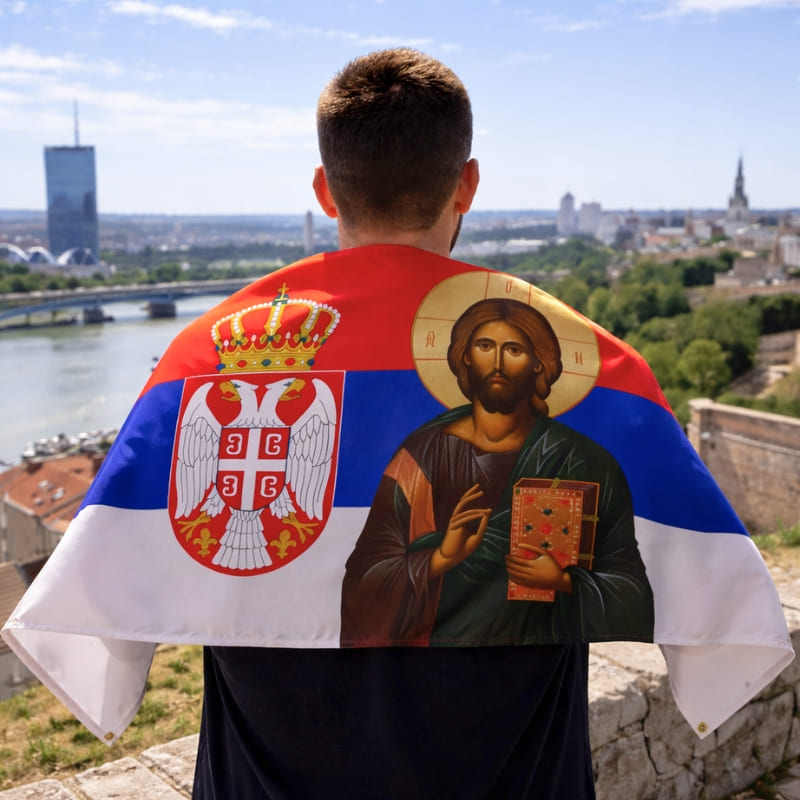 Drapeau orthodoxe de la Serbie à Belgrade