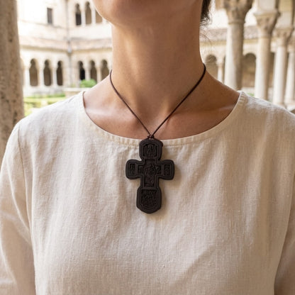Croix en Bois Orthodoxe — Cordon Cuir Ajustable