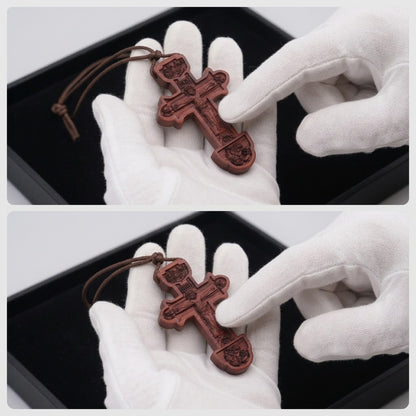 Halskette Orthodoxes Kreuz aus Braunem Holz mit INRI-Gravur