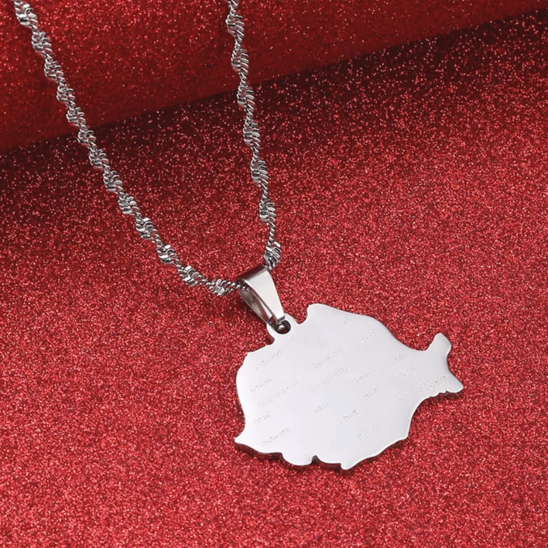 Pendentif de la Roumanie en couleur argent